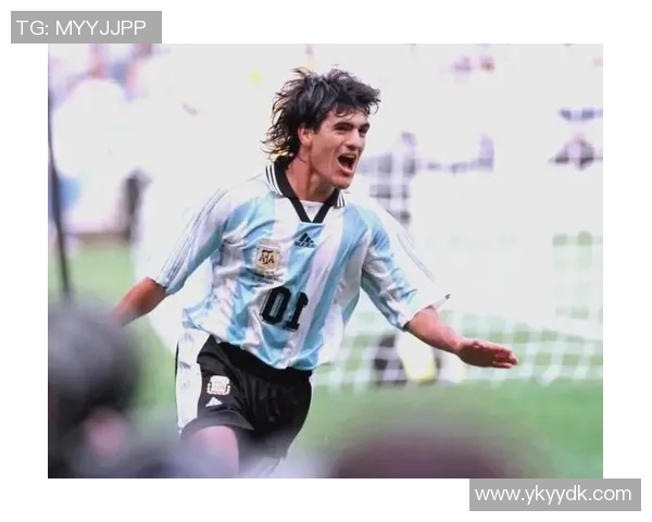 足球1号球服背后传奇球星的故事与历史意义解析